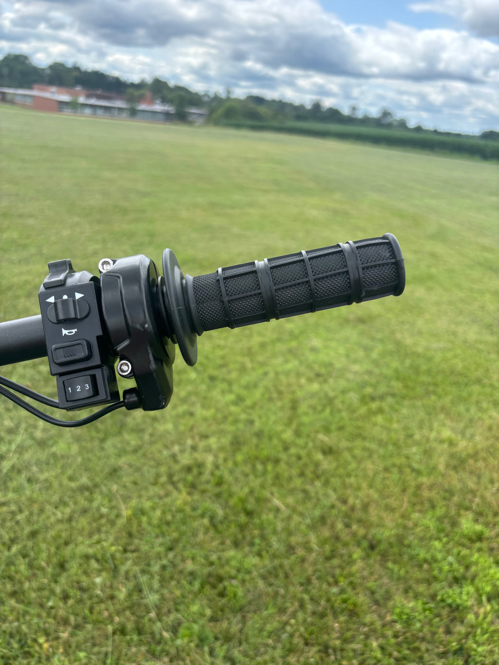 Surron throttle for scooter plug and play