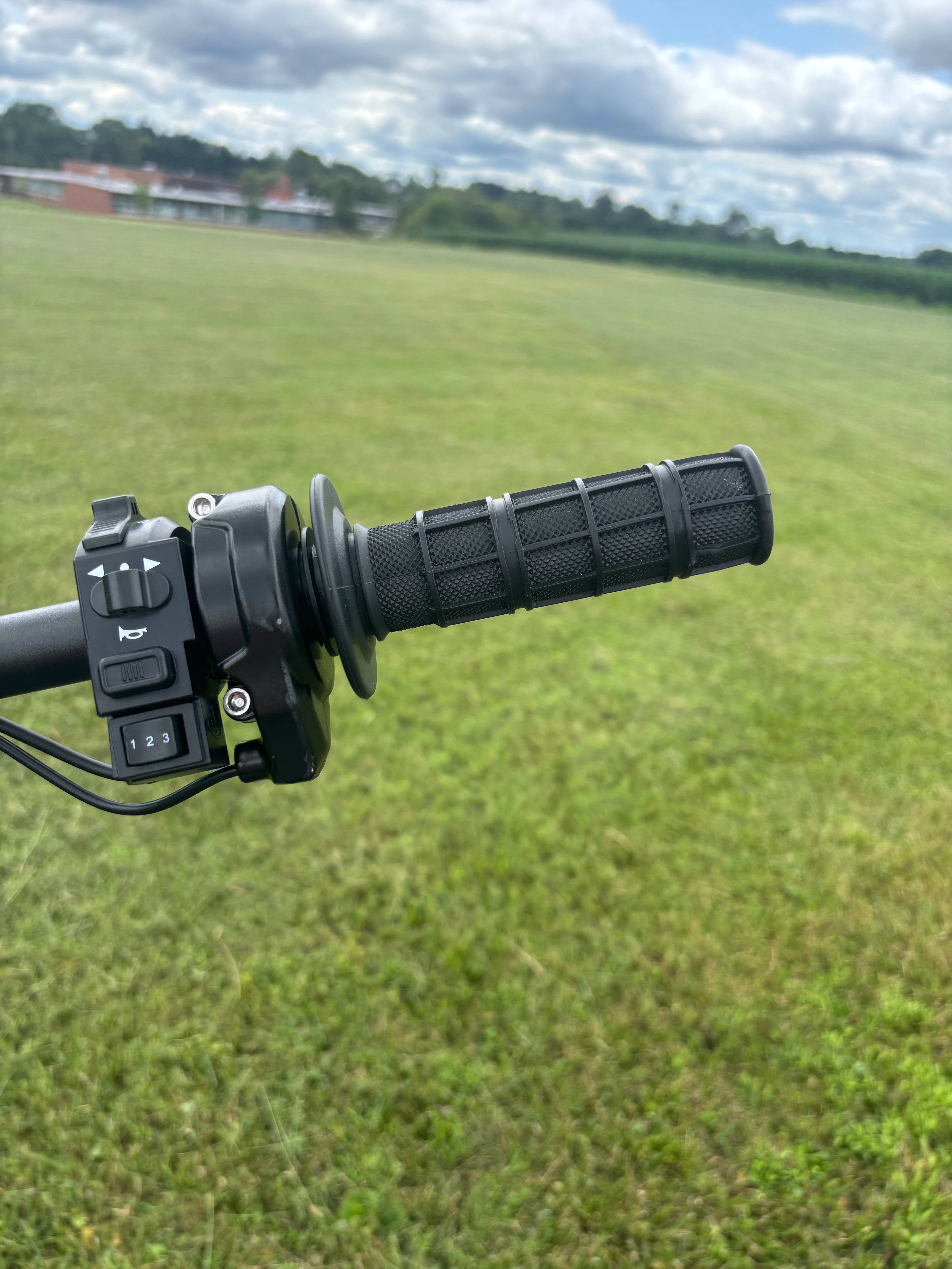 Surron throttle for scooter plug and play